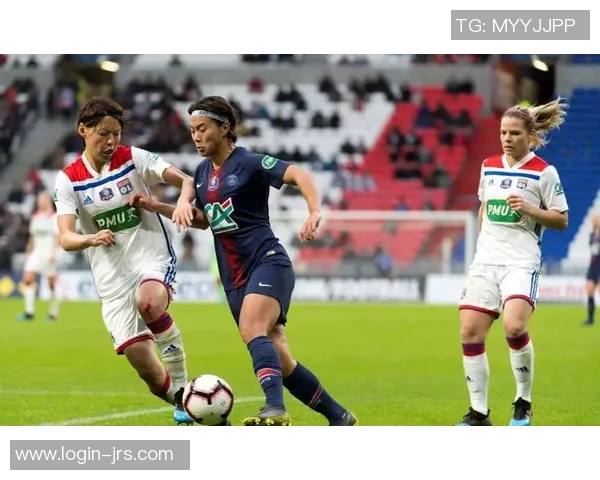 库尔图瓦：从守门员到传奇的蜕变之路与足球生涯回顾